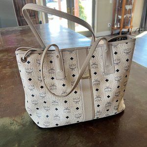 MCM Reversible Liz Shopper Visetos Tote